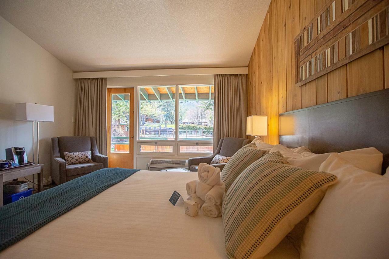 Fairmont Hot Springs Resort מראה חיצוני תמונה